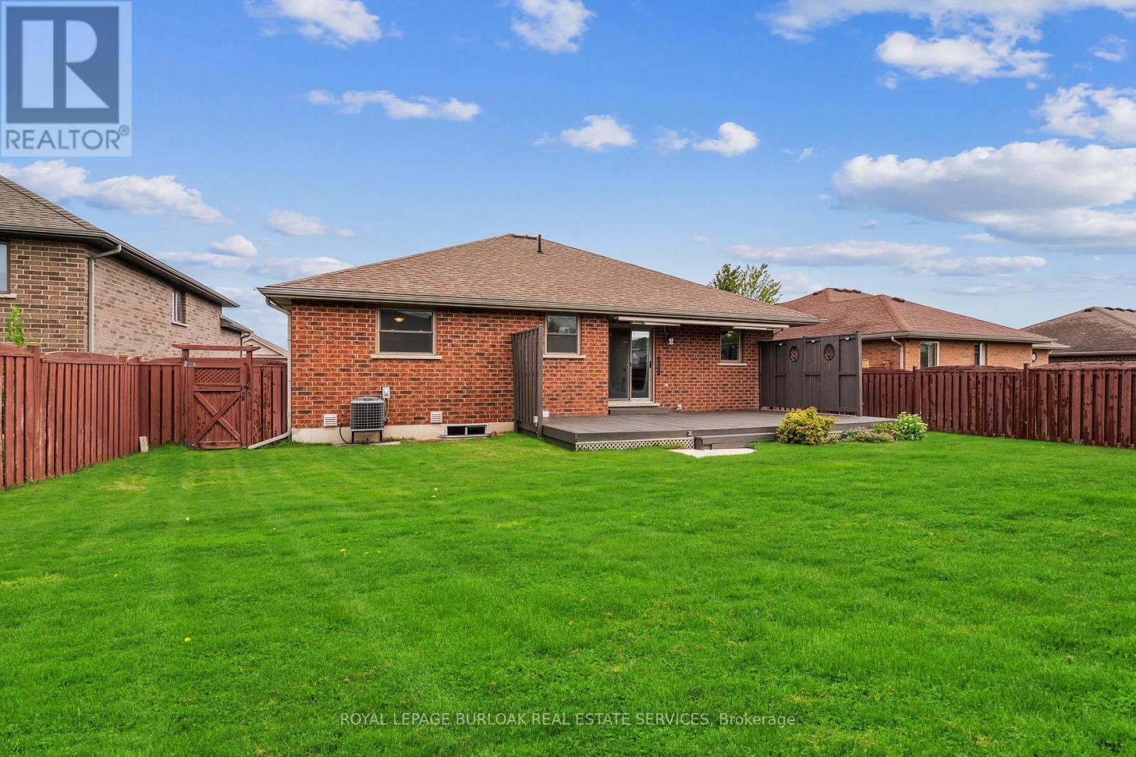 Photo 23 of 90 Driftwood Drive, Norfolk ON