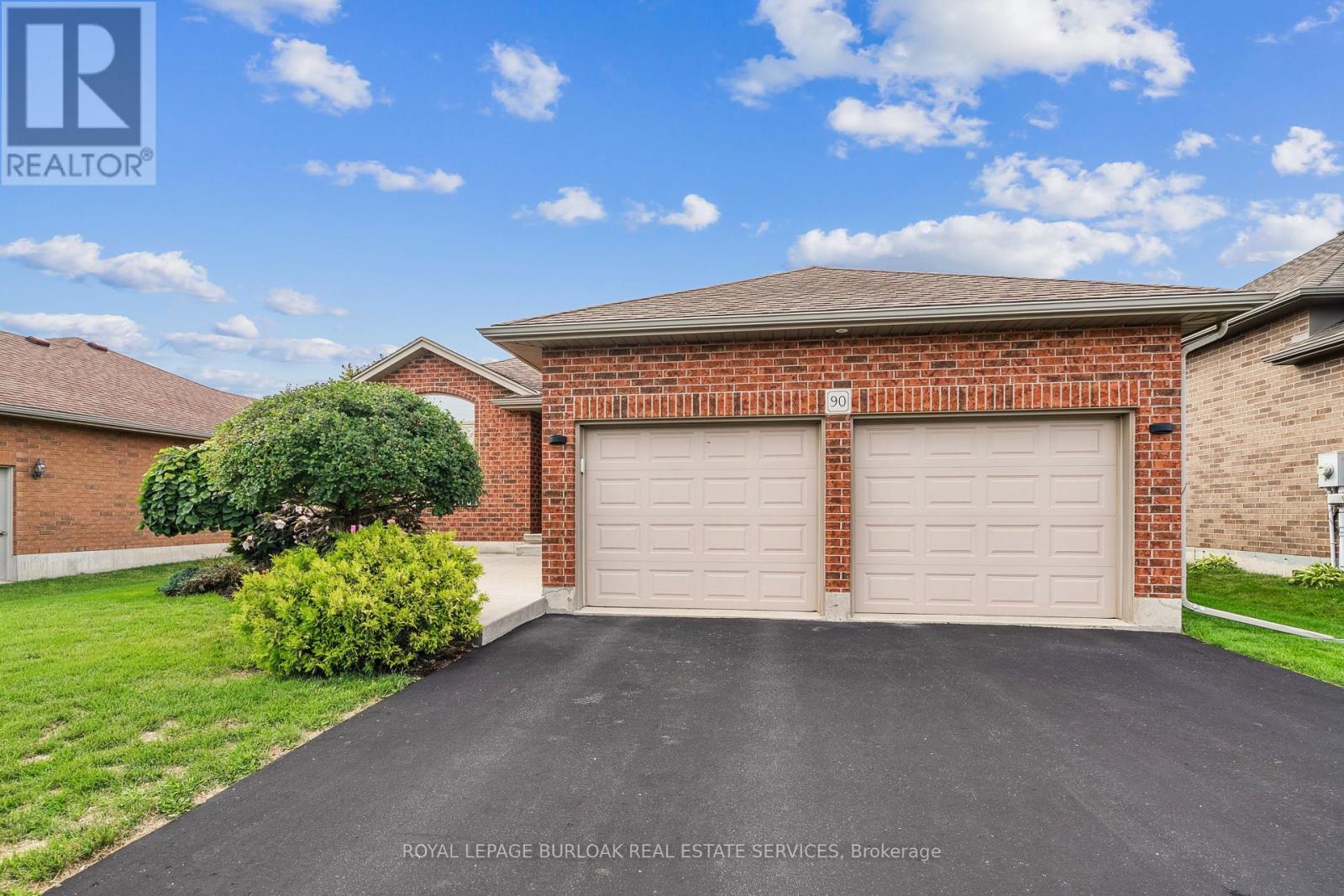 Photo 3 of 90 Driftwood Drive, Norfolk ON