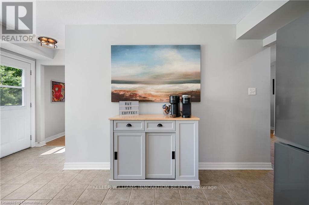 Photo 16 of 69 Hearthwood Crescent, Kitchener ON
