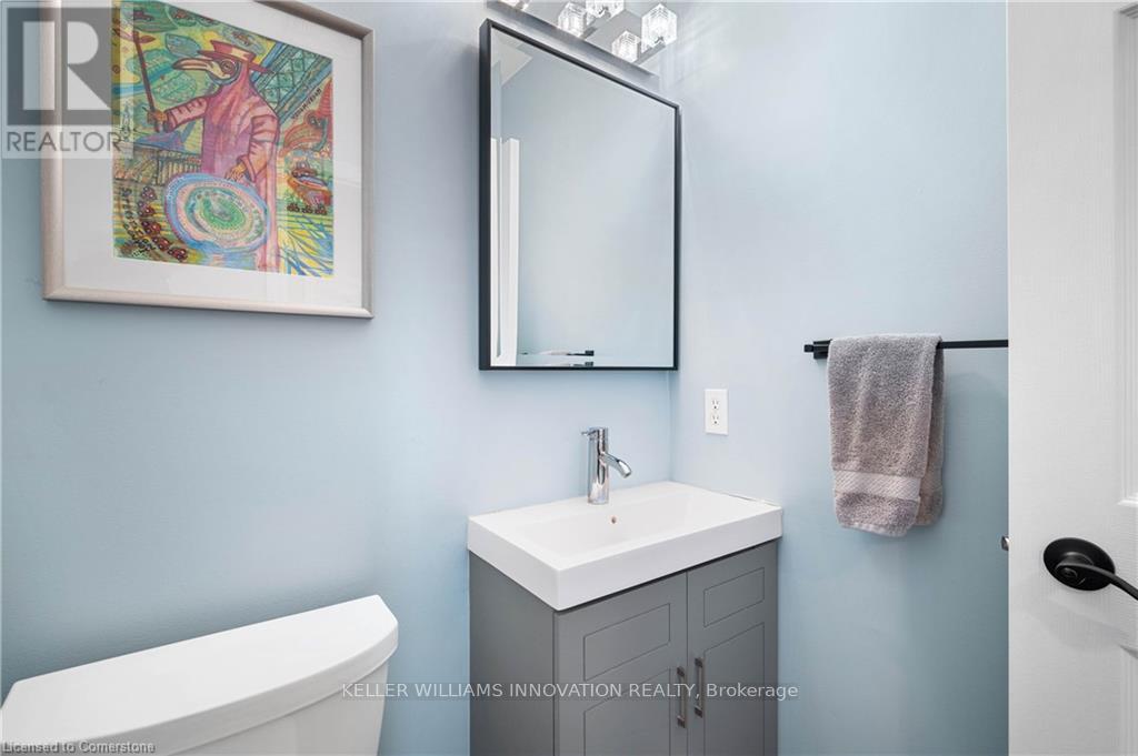 Photo 17 of 69 Hearthwood Crescent, Kitchener ON