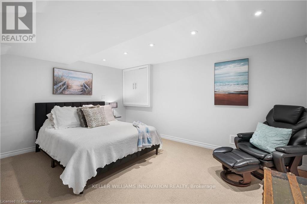 Photo 29 of 69 Hearthwood Crescent, Kitchener ON