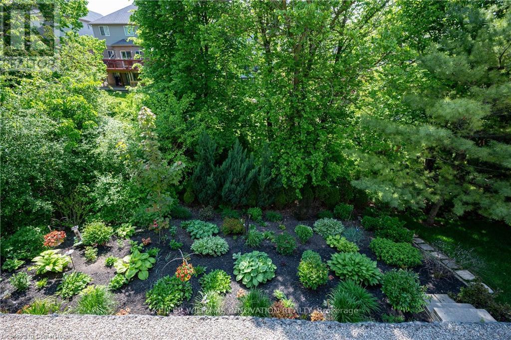 Photo 37 of 69 Hearthwood Crescent, Kitchener ON