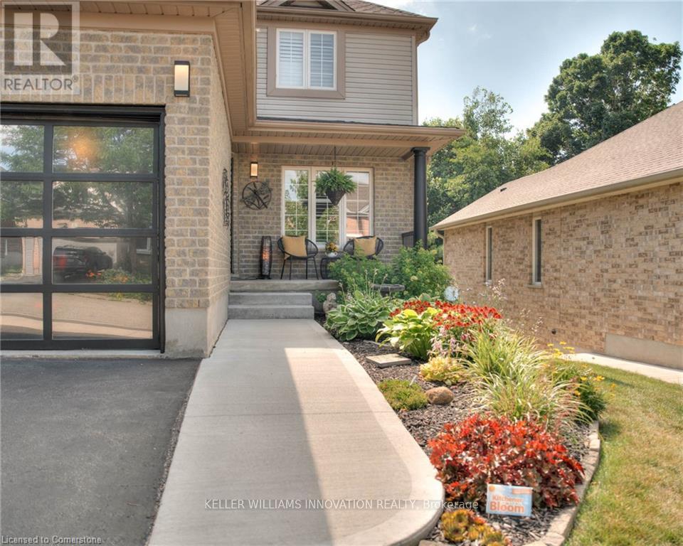 Photo 4 of 69 Hearthwood Crescent, Kitchener ON