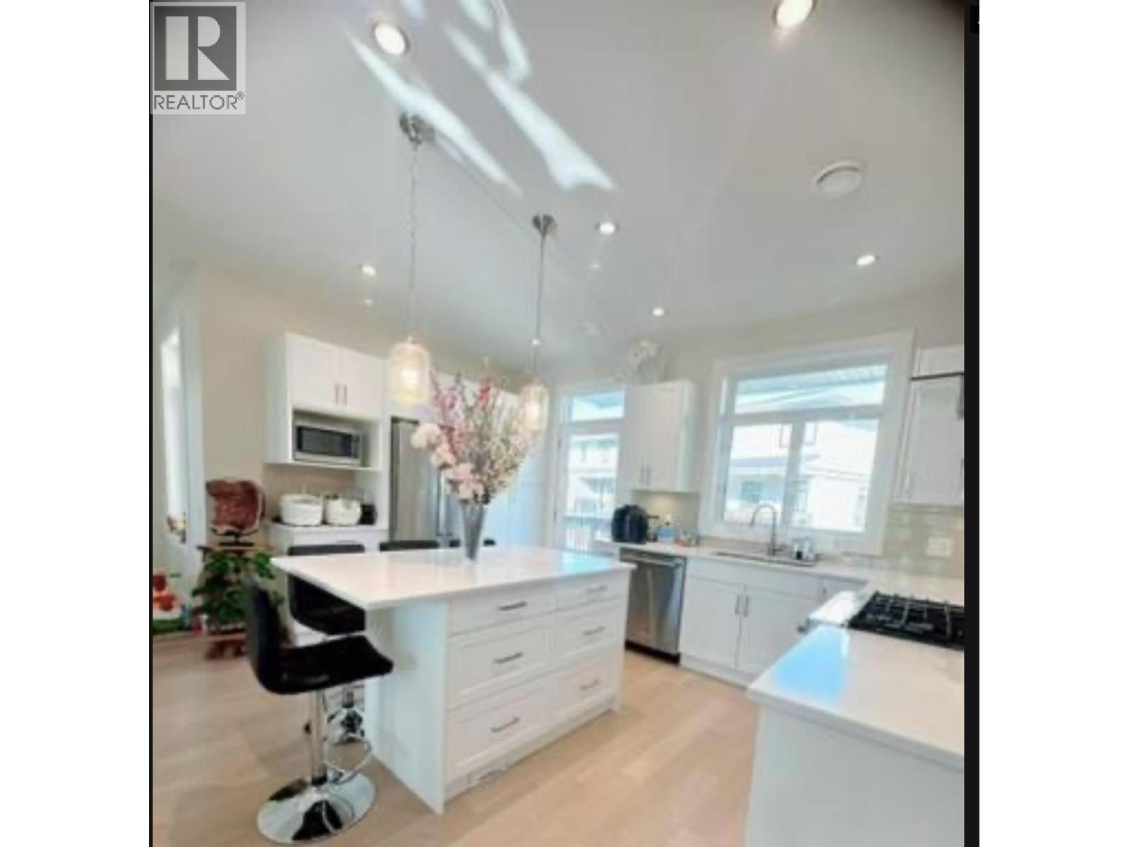26 1102 Cameron Avenue, Kelowna