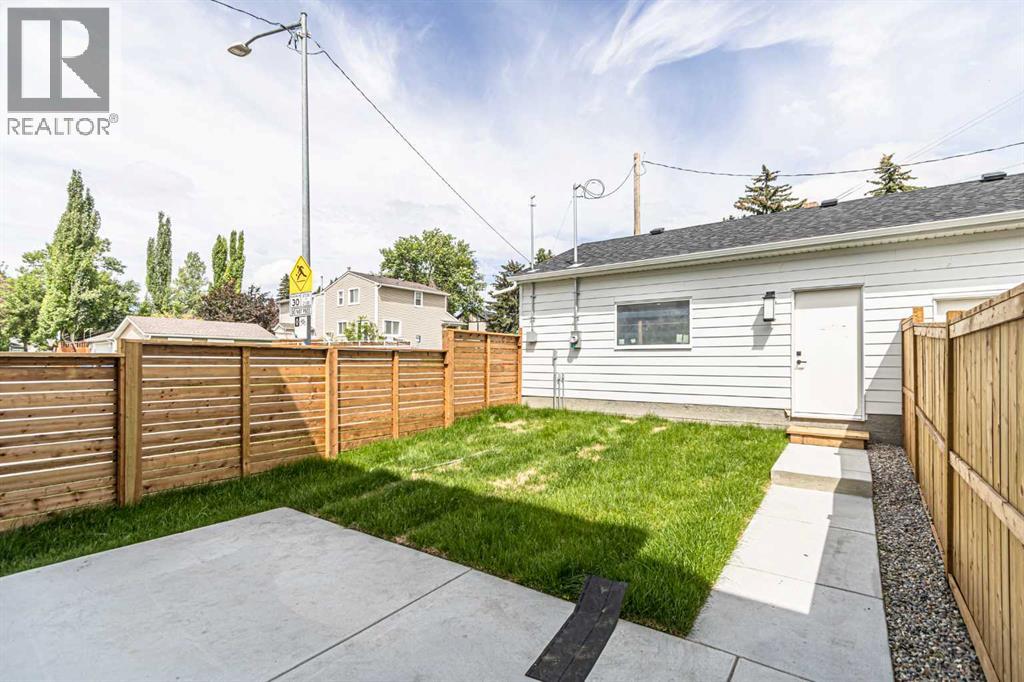Photo 35 of 2050 41 Avenue Sw, Calgary AB