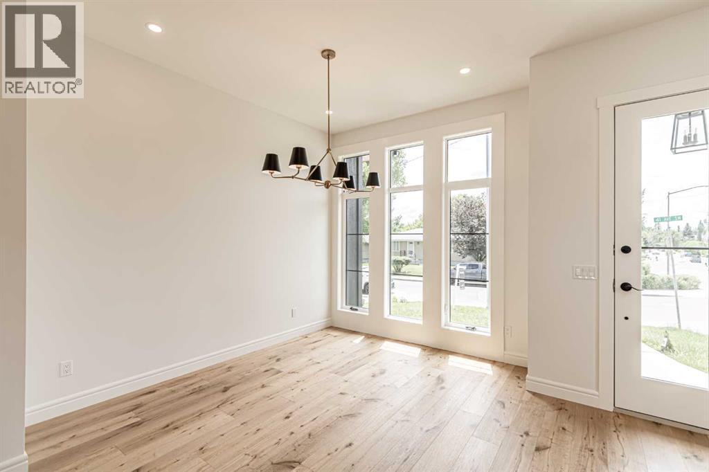 Photo 5 of 2050 41 Avenue Sw, Calgary AB