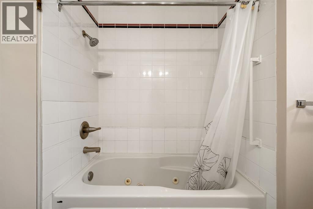 Photo 35 of 427 Willow Grove Crescent Se, Calgary AB