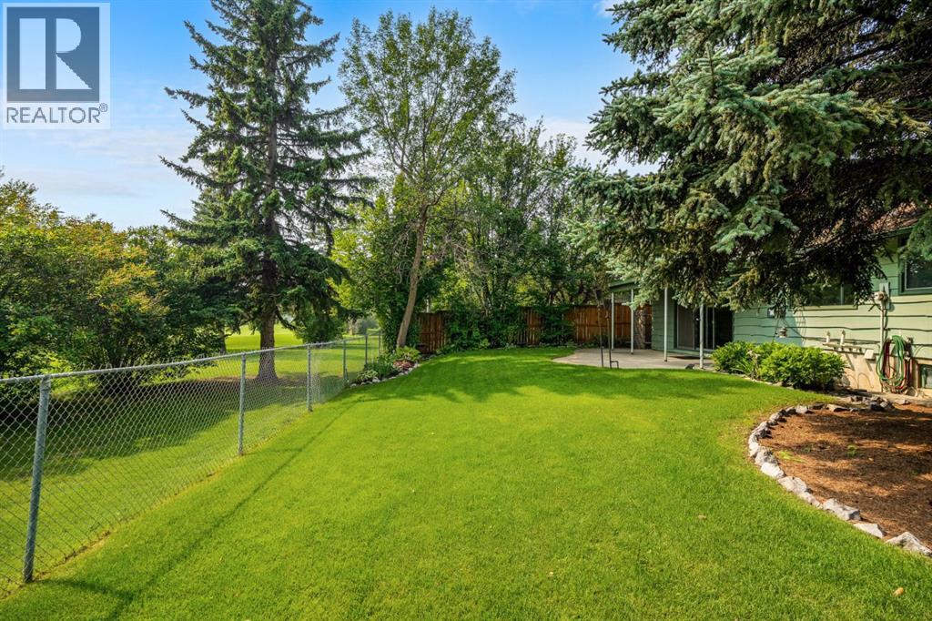 Photo 39 of 427 Willow Grove Crescent Se, Calgary AB