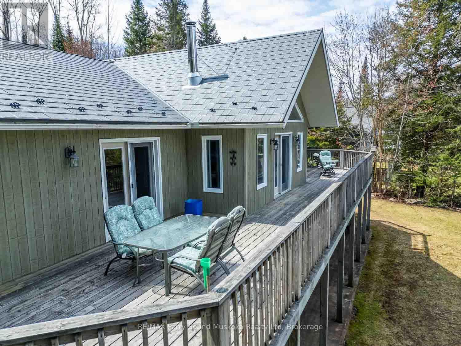 Photo 2 of 1889 South Horn Lake Road, Magnetawan ON