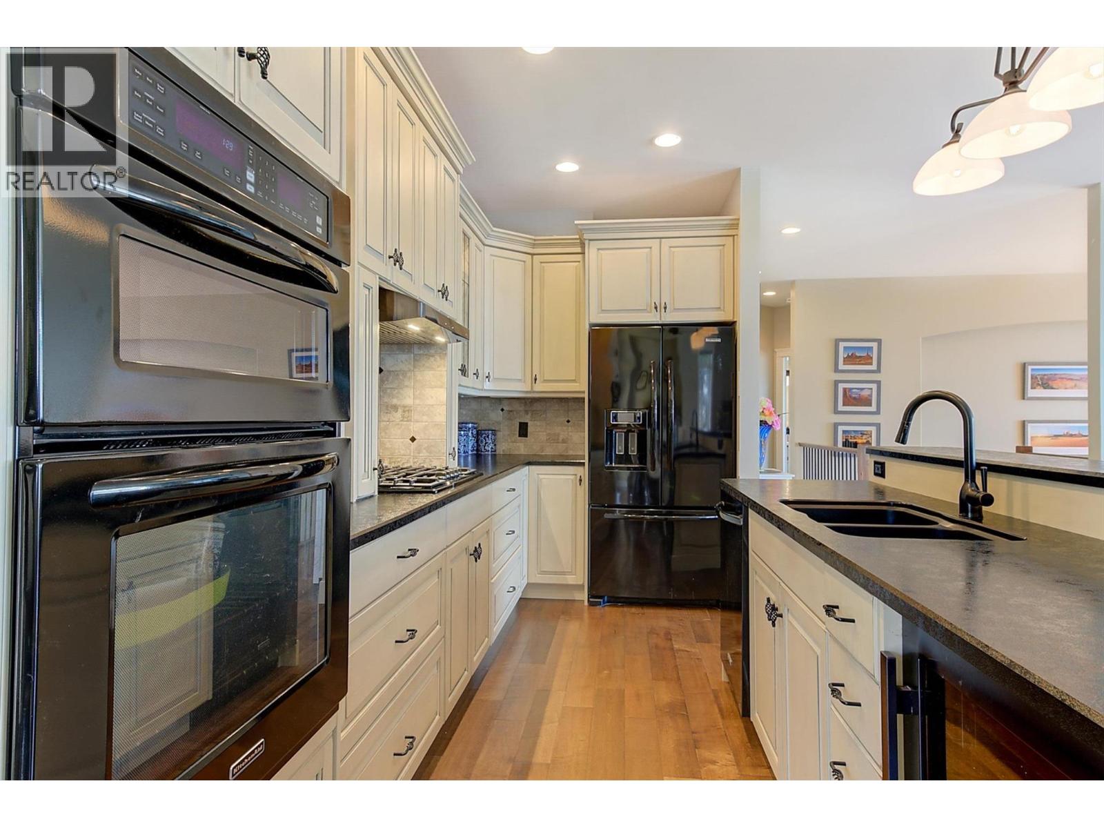 6148 Lipsett Avenue, Peachland