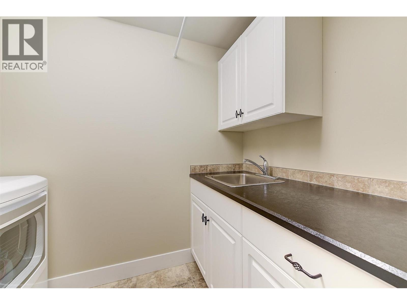 6148 Lipsett Avenue, Peachland