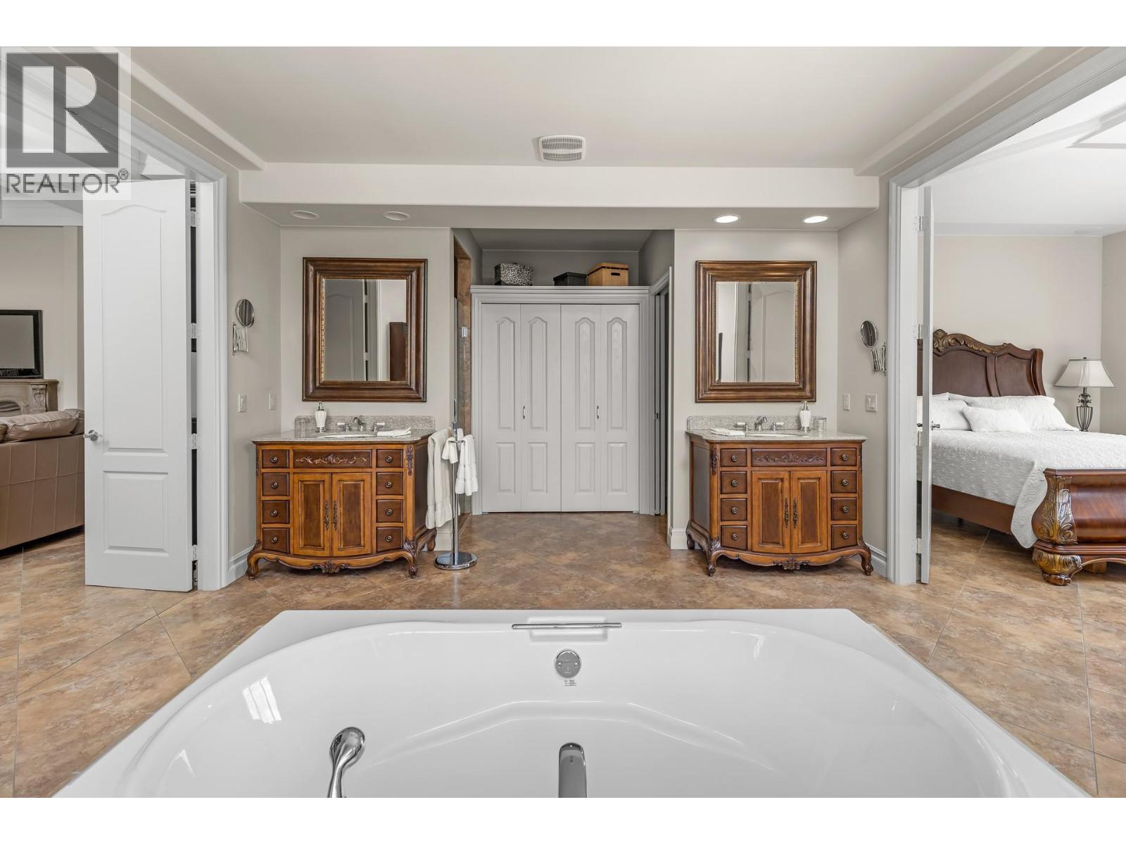  1284 Timothy Place, West Kelowna
