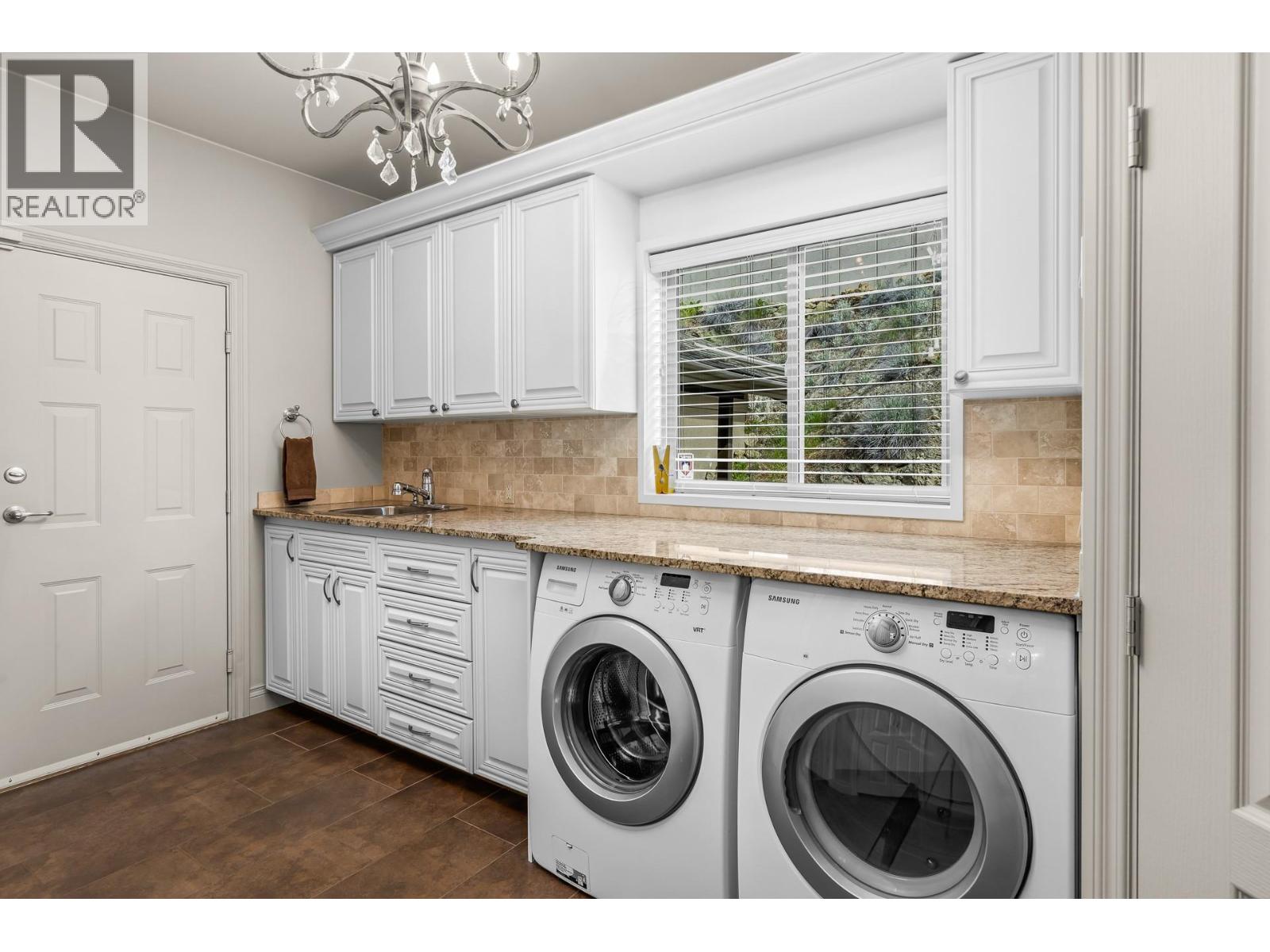  1284 Timothy Place, West Kelowna
