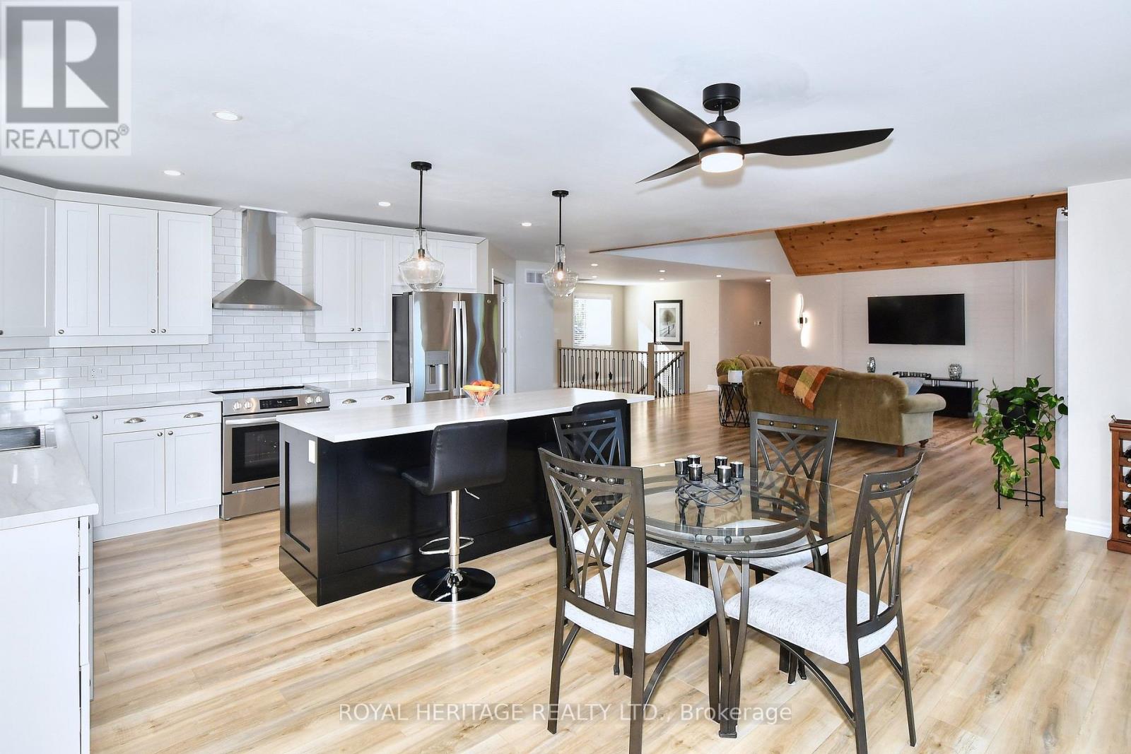 Photo 17 of 1470 Pebble Beach Road, Selwyn ON