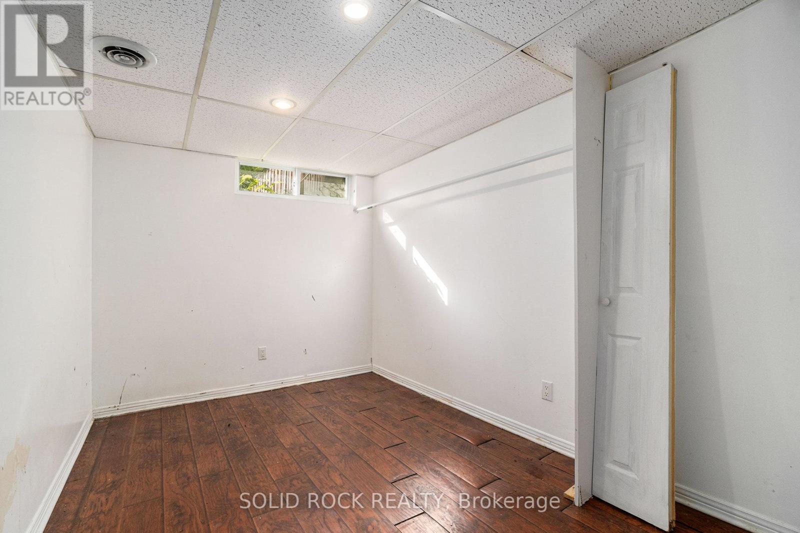 Photo 16 of 1432 Leigh Crescent, Ottawa ON