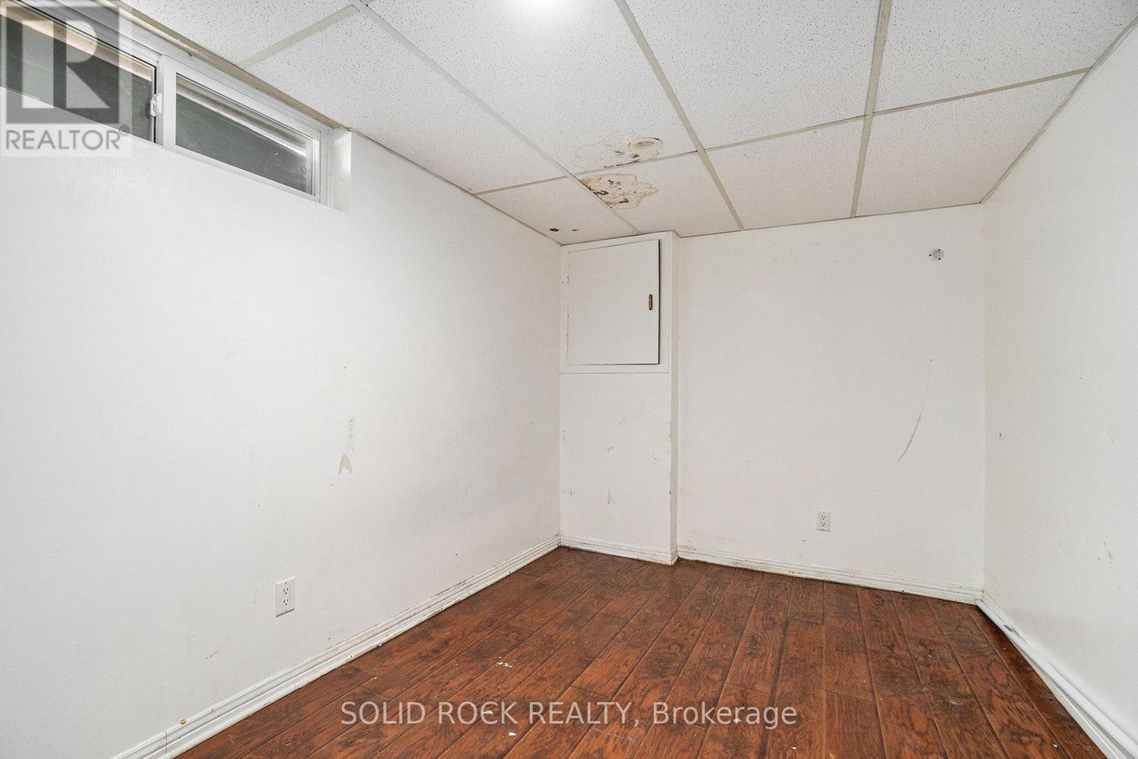 Photo 17 of 1432 Leigh Crescent, Ottawa ON