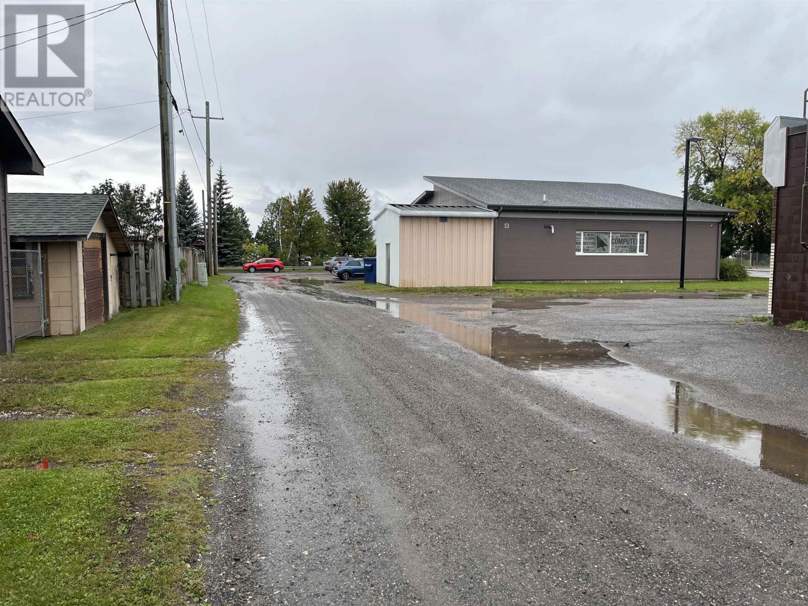 Photo 47 of 848 Brodie Street N, Thunder Bay ON