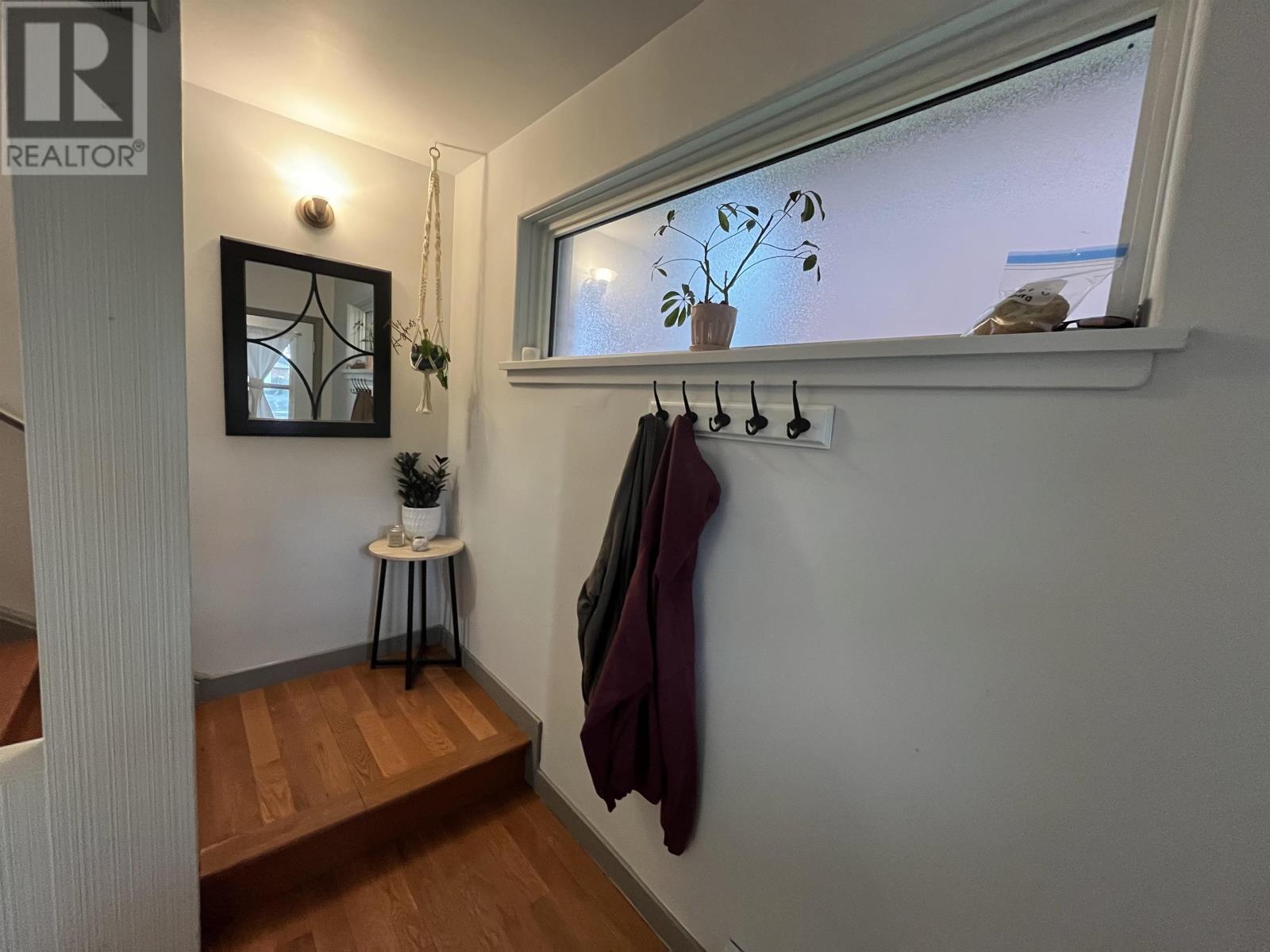 Photo 5 of 848 Brodie Street N, Thunder Bay ON
