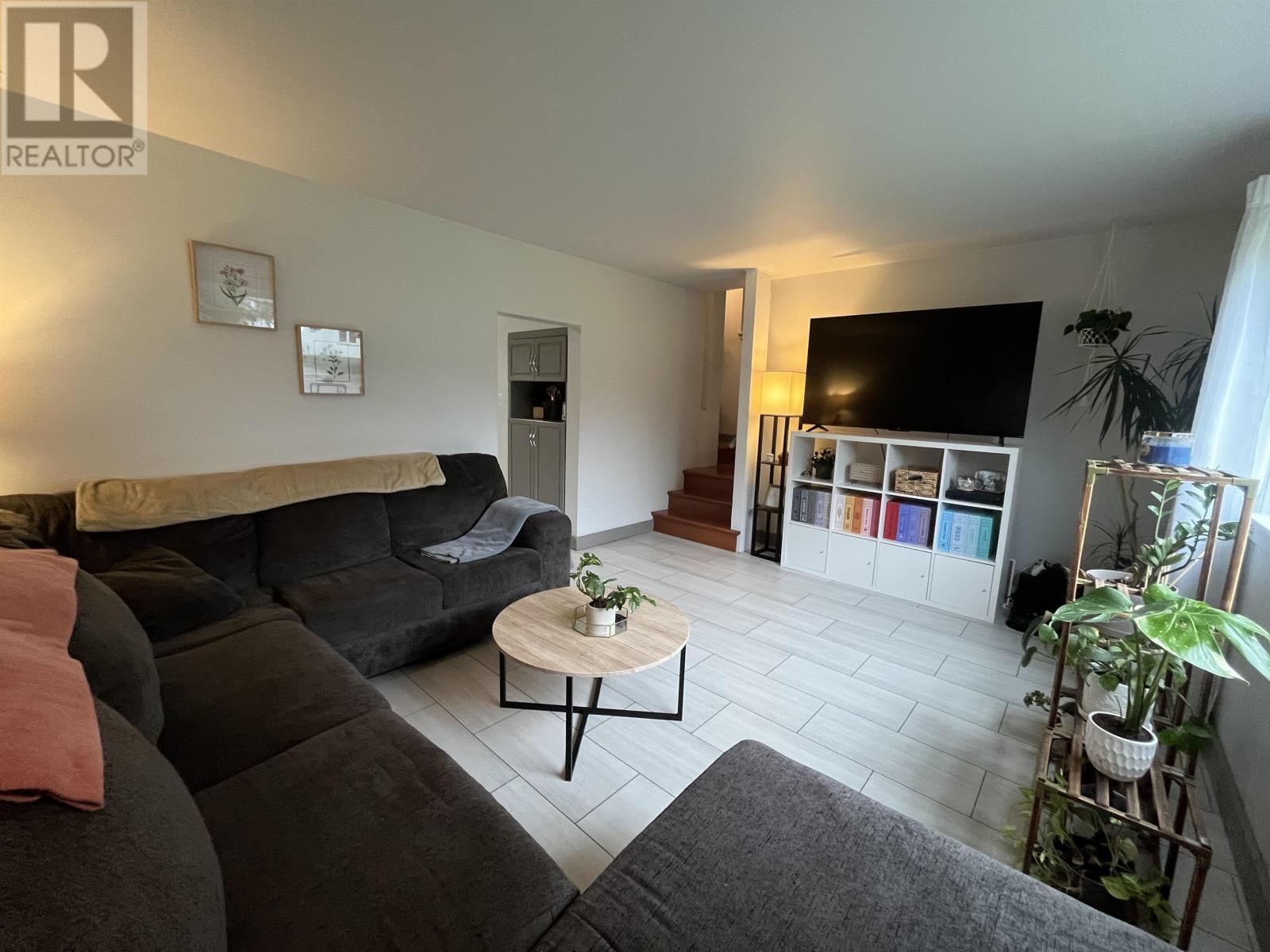 Photo 6 of 848 Brodie Street N, Thunder Bay ON