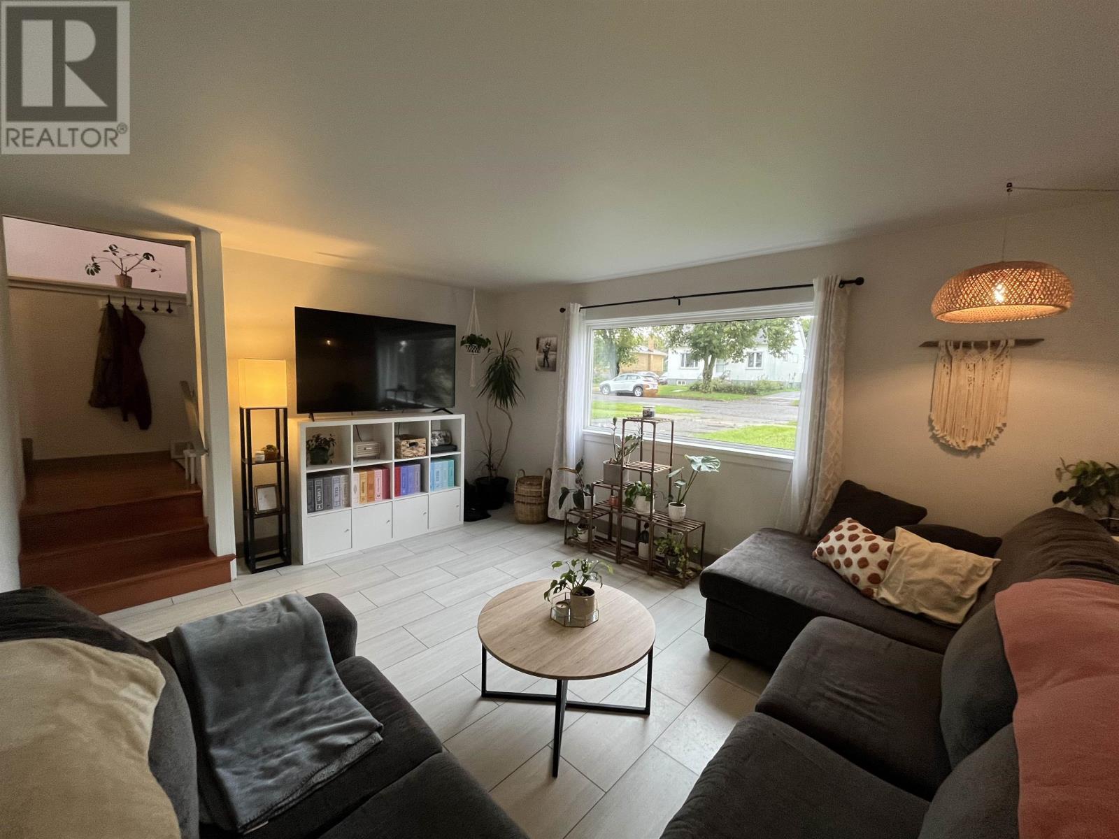 Photo 8 of 848 Brodie Street N, Thunder Bay ON