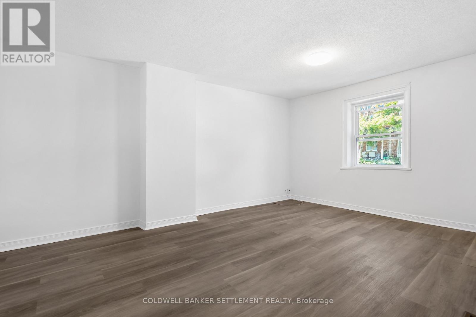 Photo 12 of 89 Drummond Street E, Perth ON
