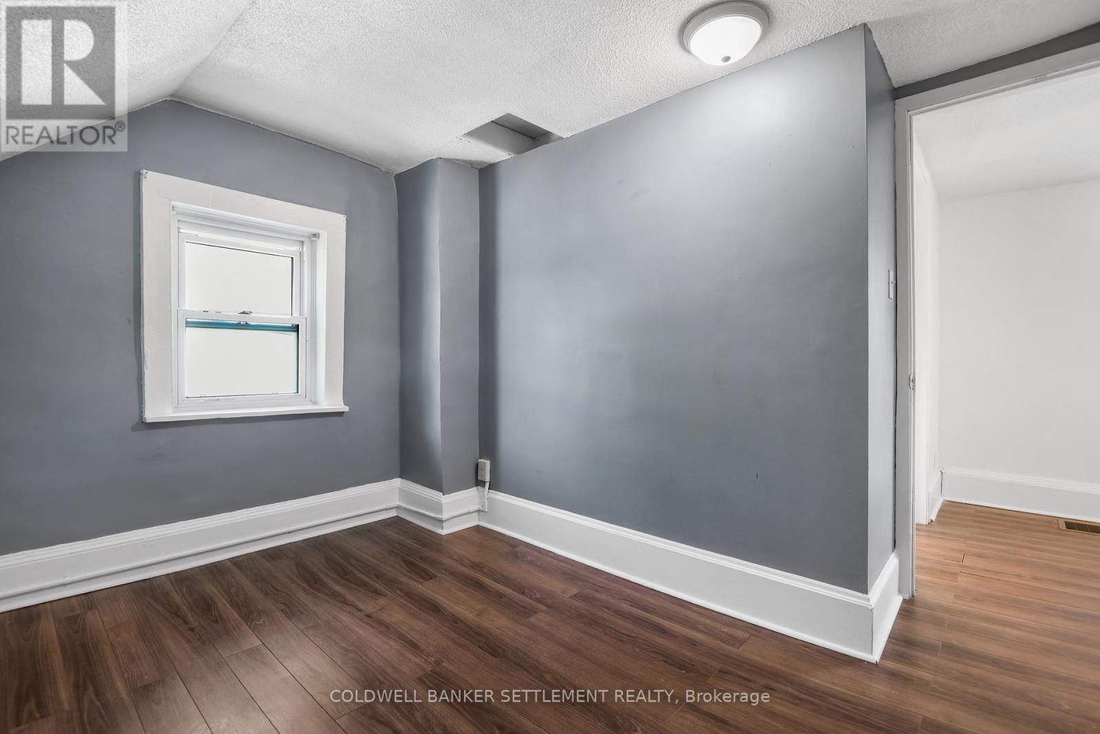 Photo 18 of 89 Drummond Street E, Perth ON