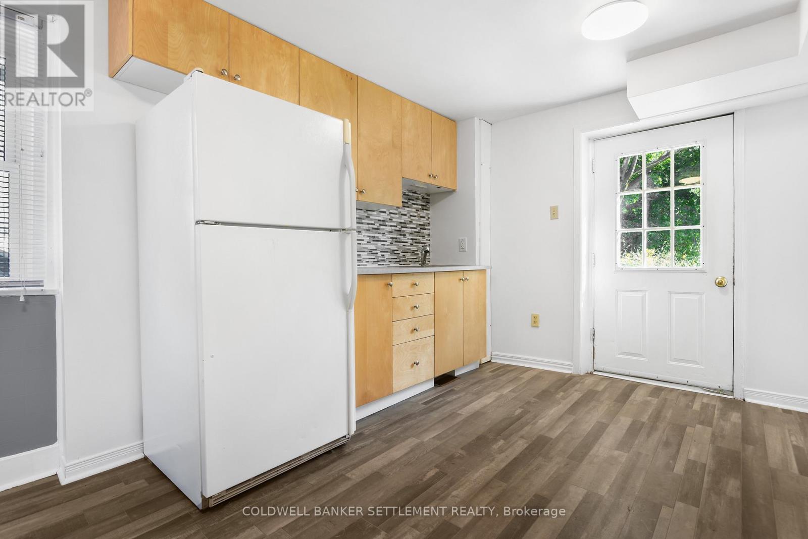 Photo 7 of 89 Drummond Street E, Perth ON