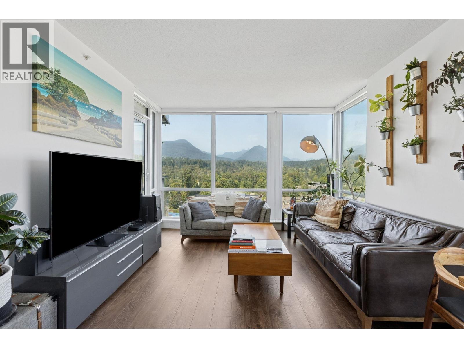 Photo 6 of 1702 1550 Fern Street, North Vancouver BC