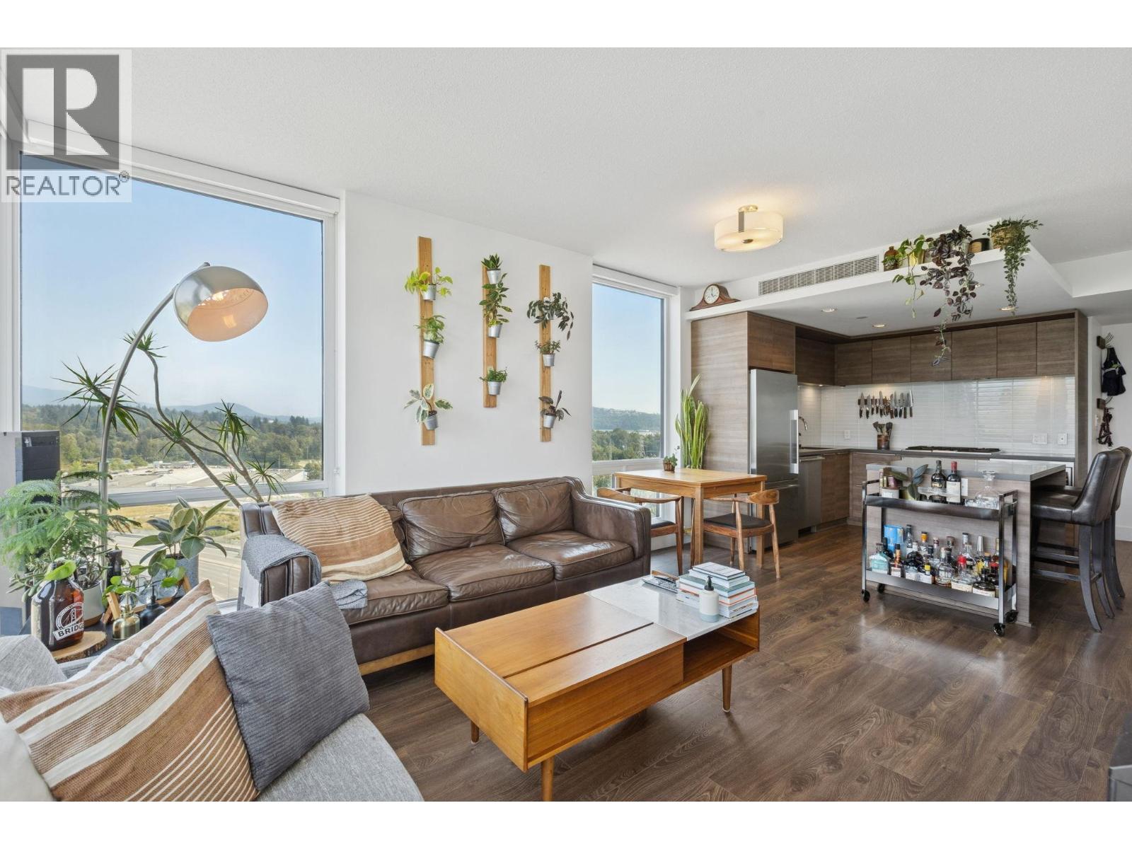 Photo 7 of 1702 1550 Fern Street, North Vancouver BC