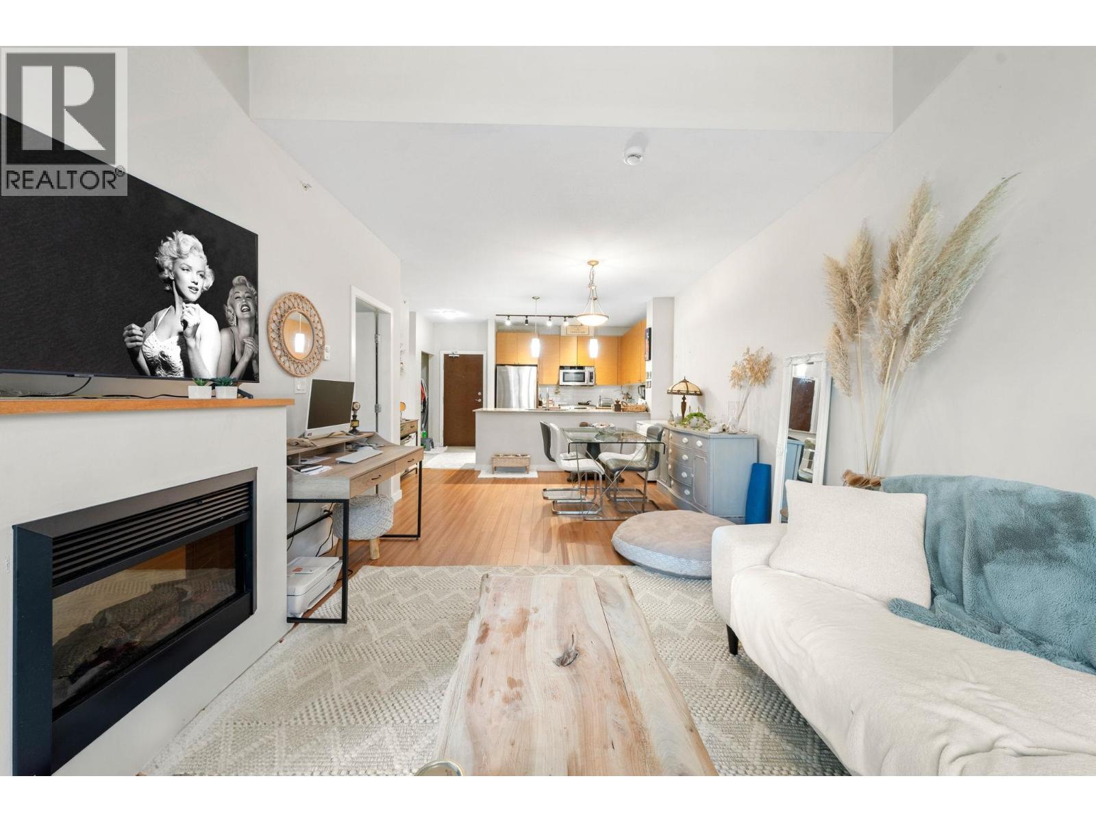 Photo 4 of 411 201 Morrissey Road, Port Moody BC