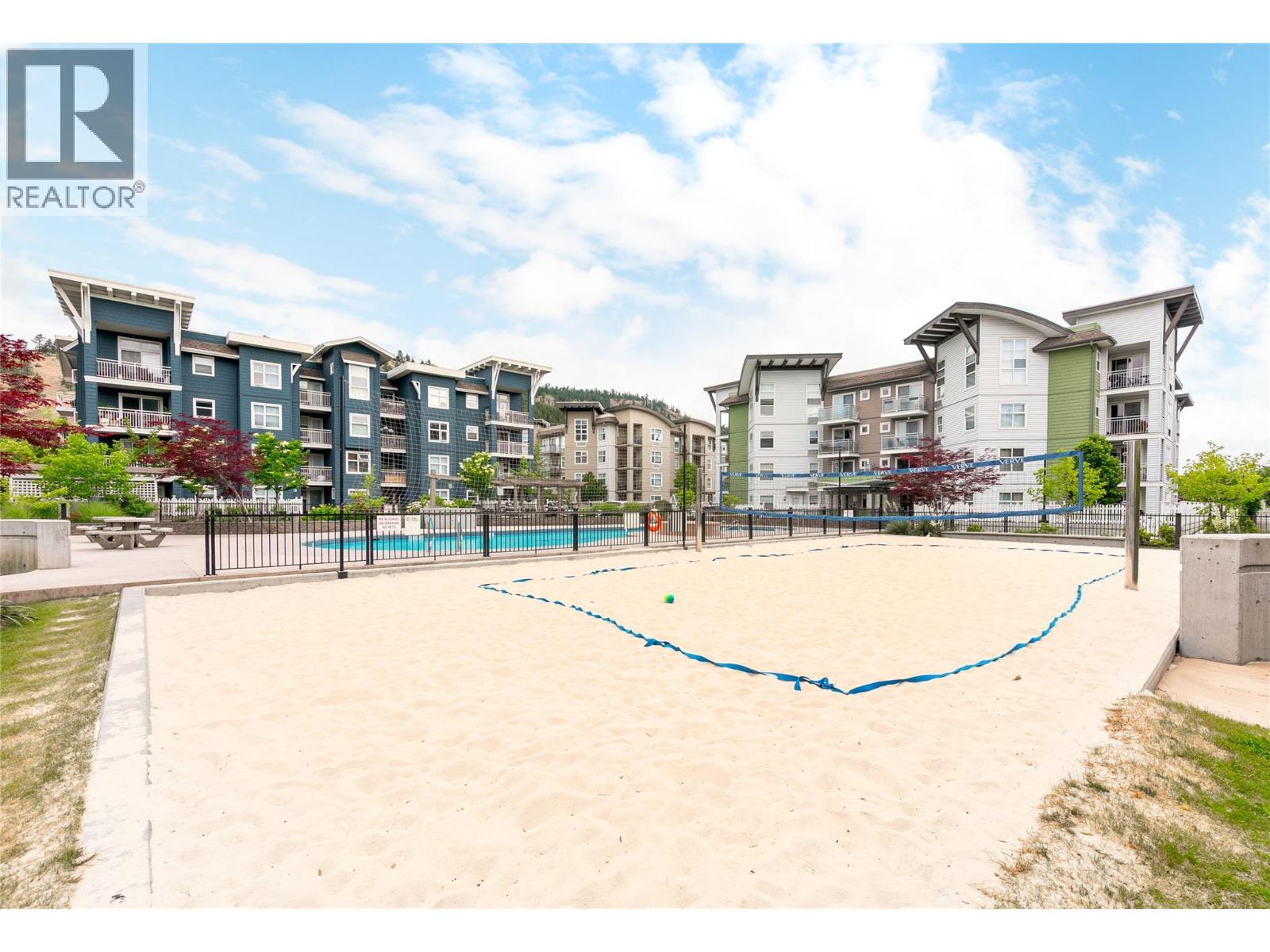 205 563 Yates Road, Kelowna