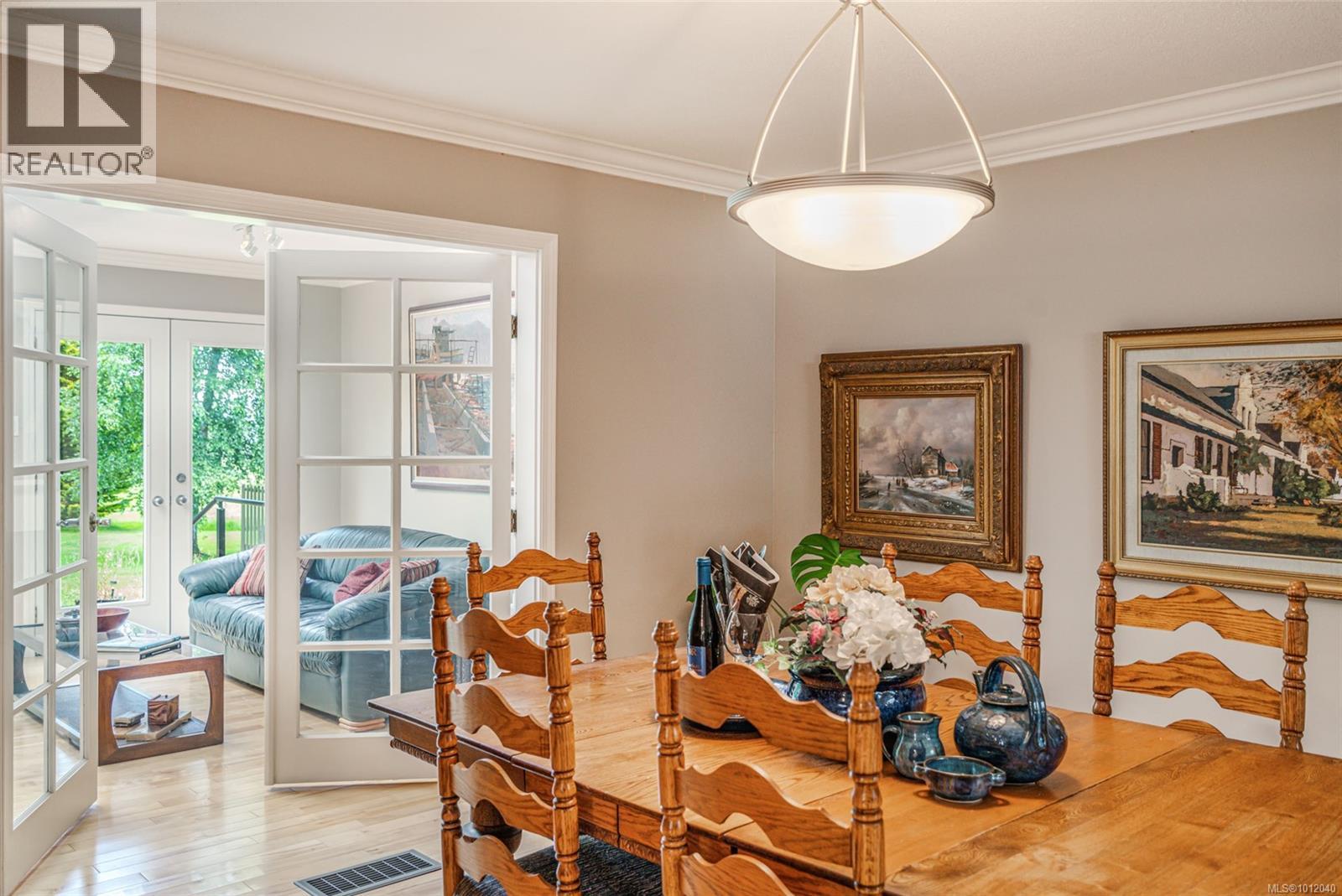 Photo 19 of 1023 Harlequin Rd, Qualicum Beach BC