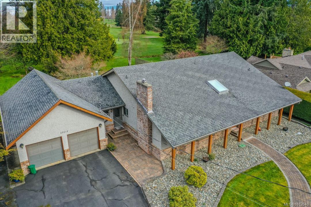 Photo 40 of 1023 Harlequin Rd, Qualicum Beach BC
