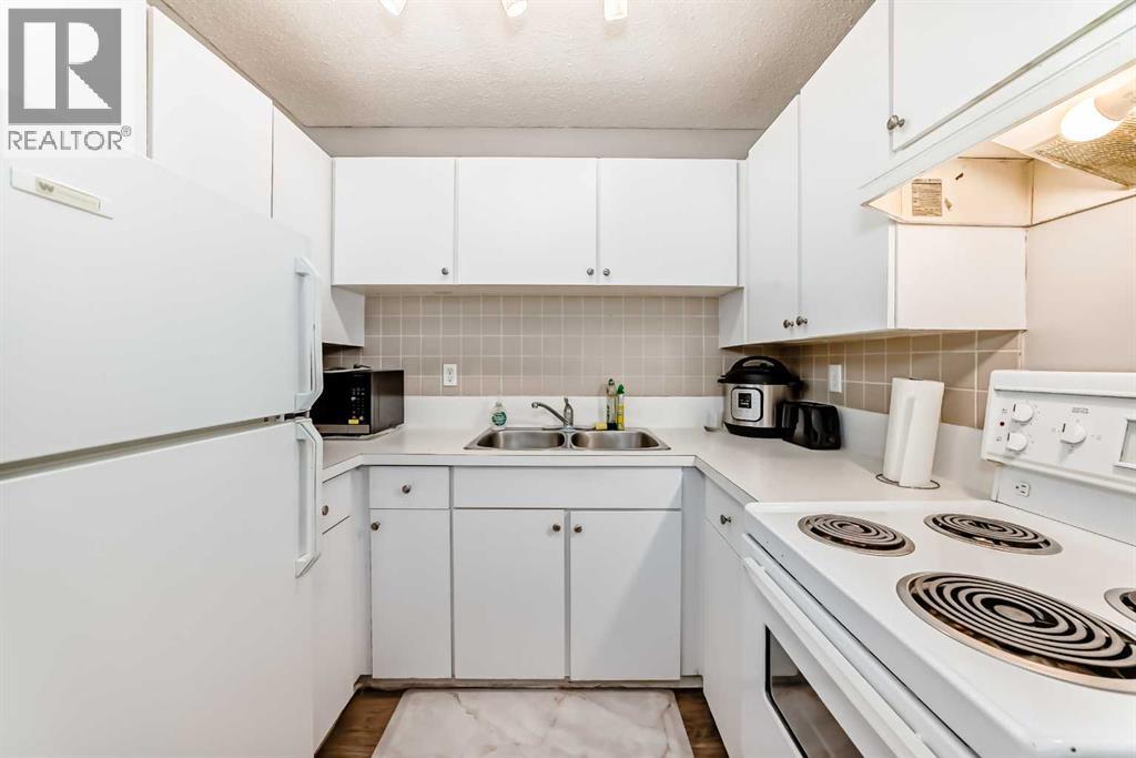 Photo 7 of 404 C 5601 Dalton Drive Nw, Calgary AB