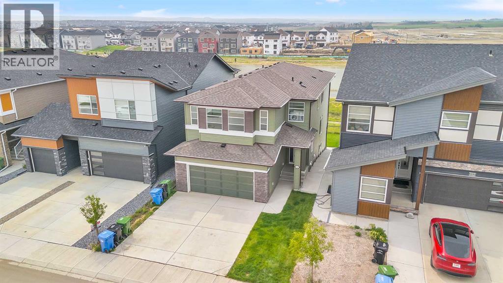Photo 1 of 311 Lucas Way Nw, Calgary AB