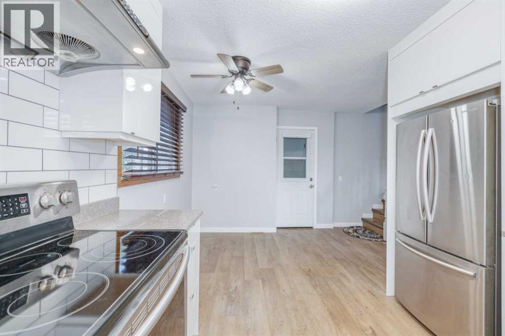 Photo 7 of 5811 Templehill Road Ne, Calgary AB