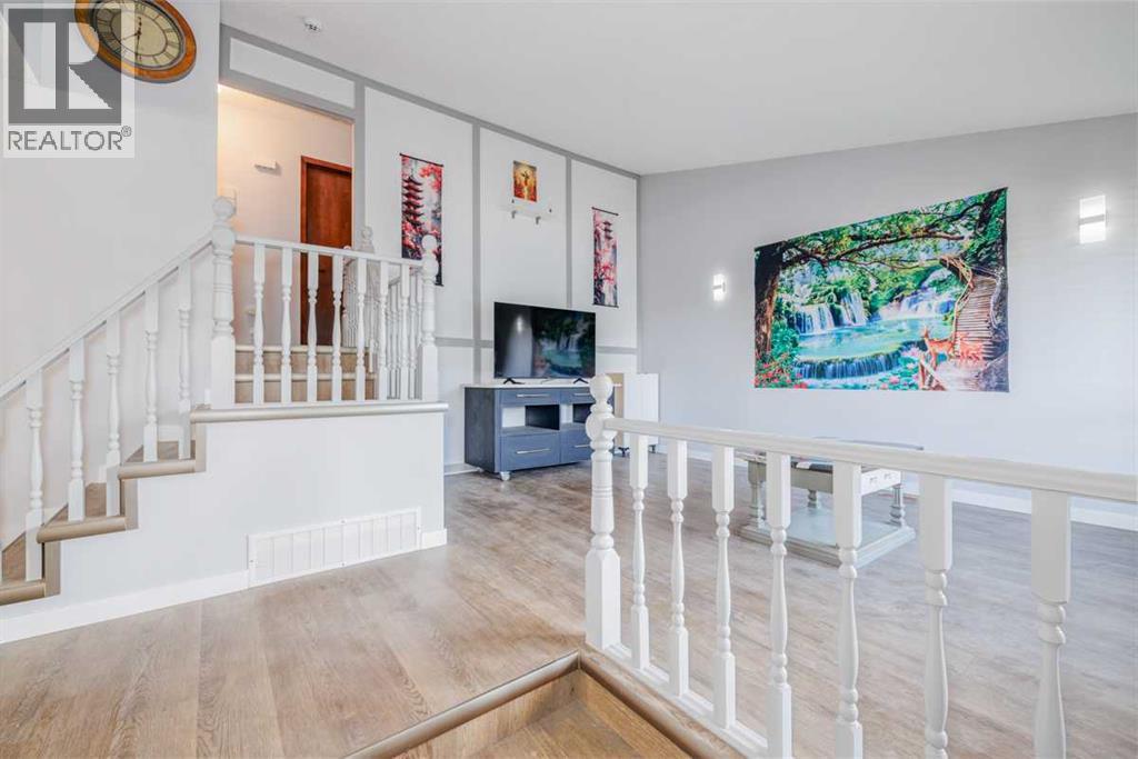Photo 5 of 5811 Templehill Road Ne, Calgary AB