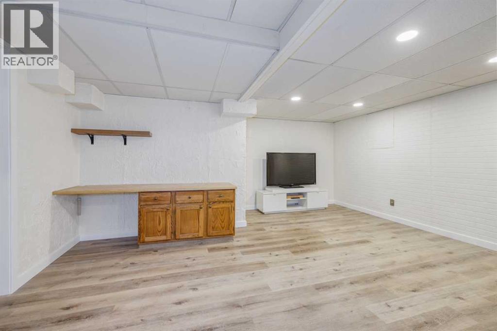 Photo 17 of 5811 Templehill Road Ne, Calgary AB