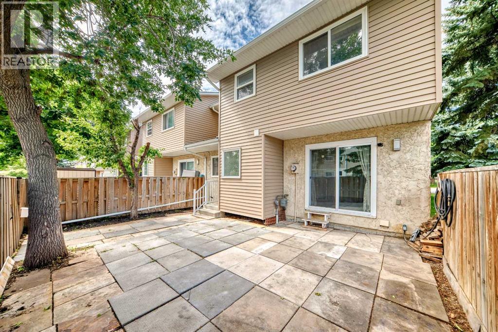 Photo 2 of 65 5520 1 Avenue Se, Calgary AB