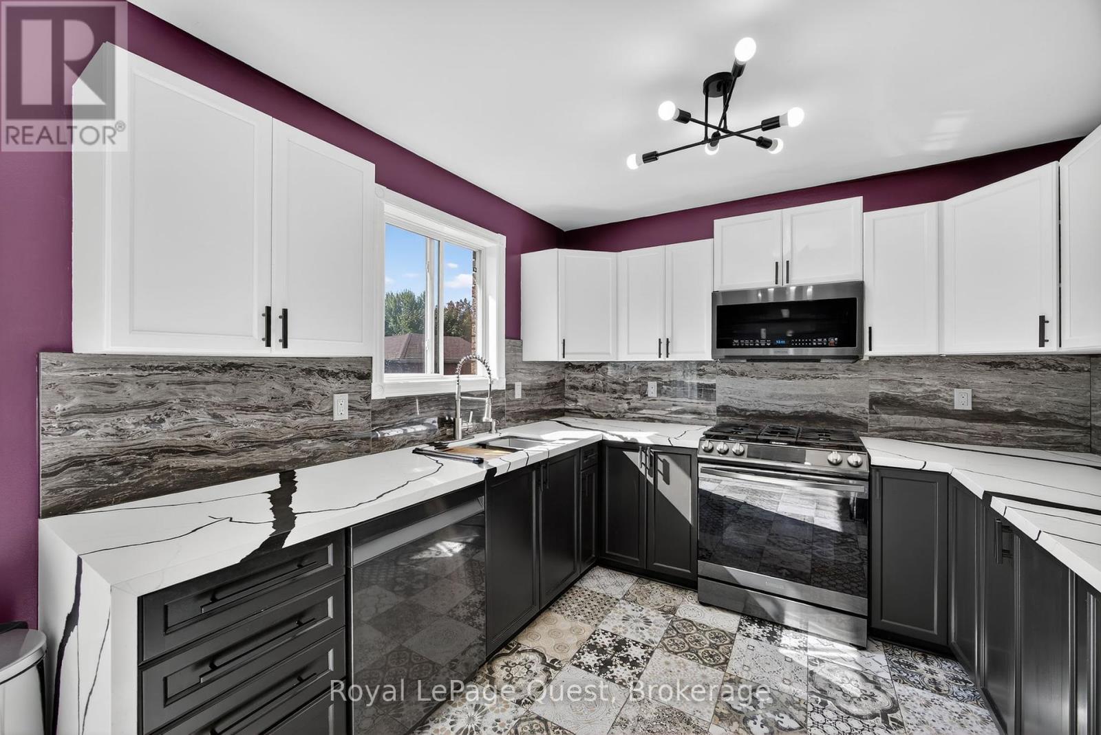 Photo 11 of 13 Graham Street, Springwater ON