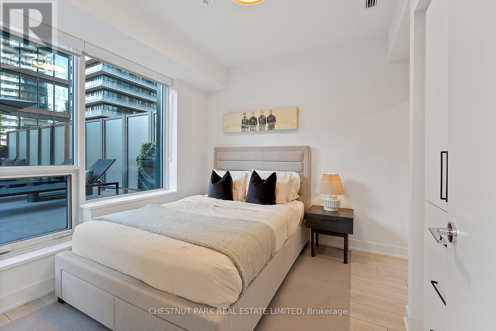 Photo 13 of 610 15 Mercer Street, Toronto ON