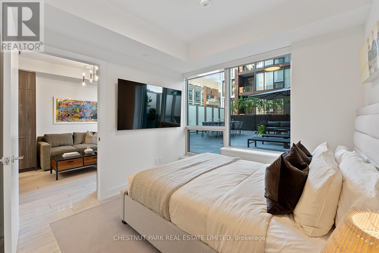Photo 14 of 610 15 Mercer Street, Toronto ON