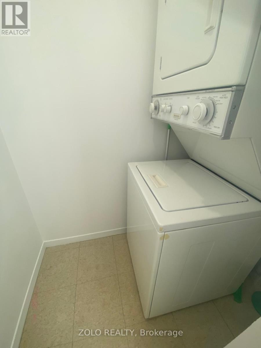 Photo 3 of 1107 21 Overlea Boulevard N, Toronto ON