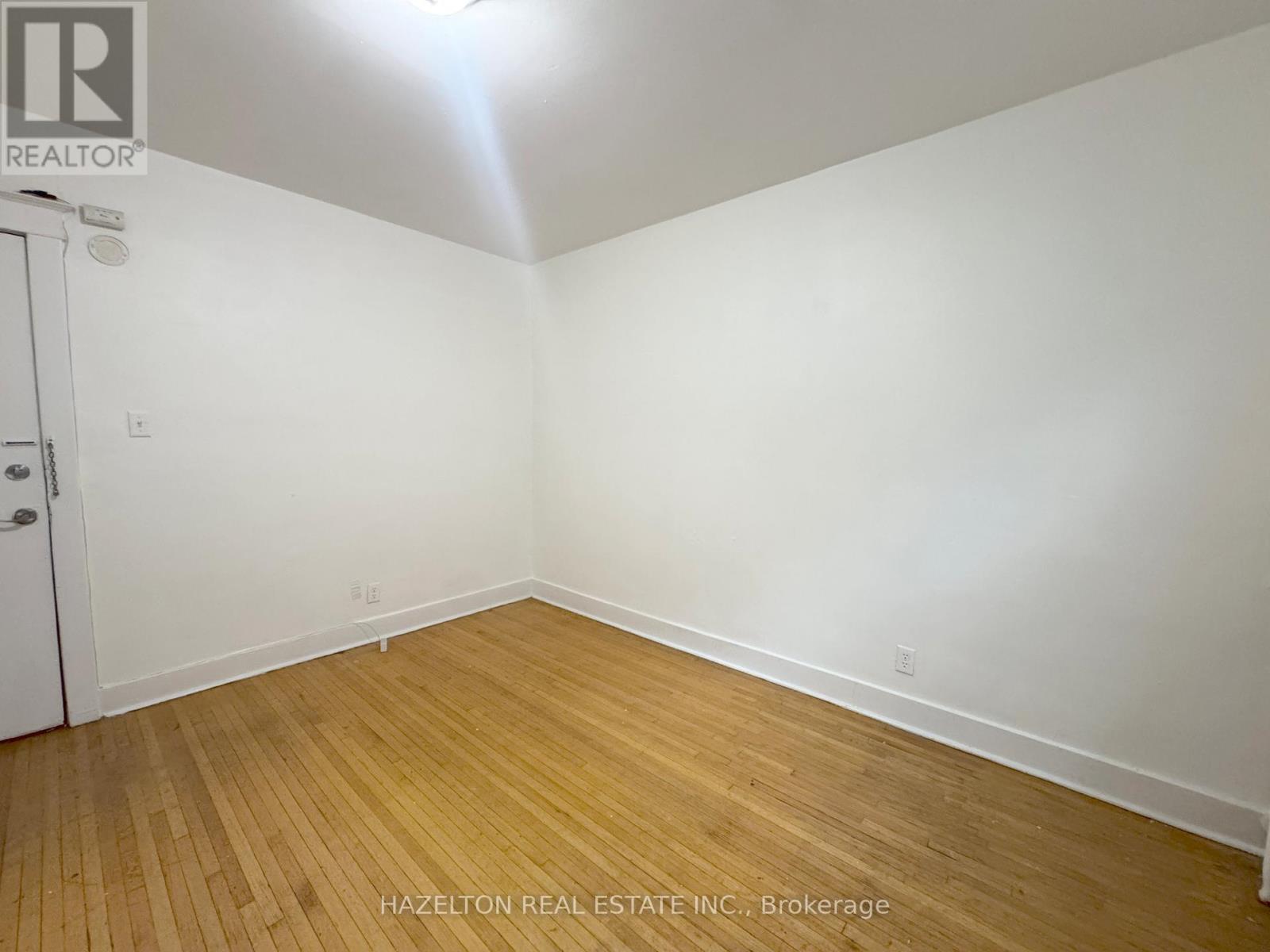 Photo 2 of 104 44 Huntley Street, Toronto ON