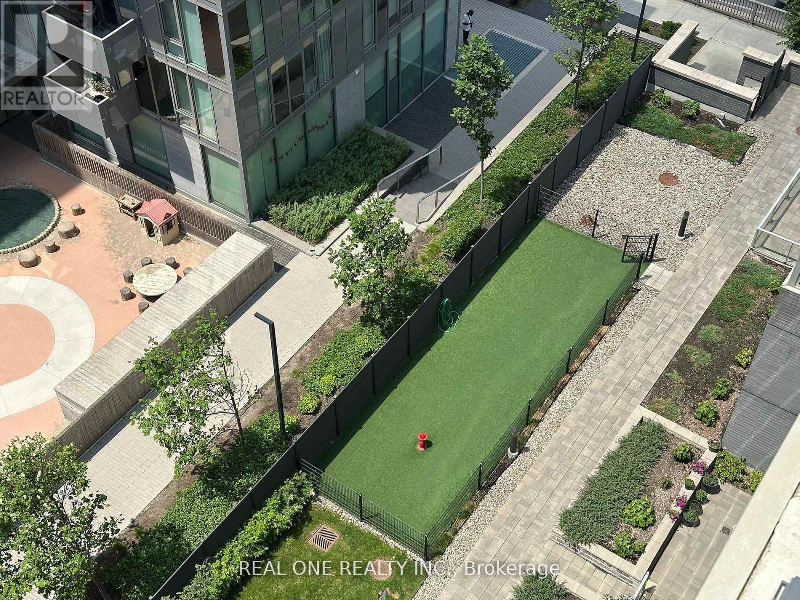 Photo 17 of W 904 565 Wilson Avenue, Toronto ON