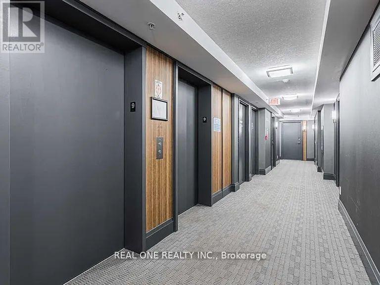 Photo 18 of W 904 565 Wilson Avenue, Toronto ON