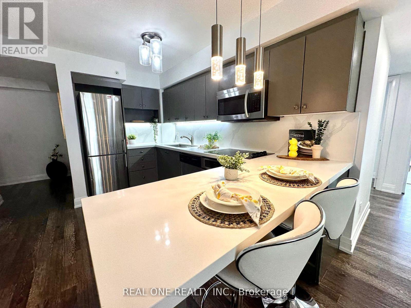 Photo 6 of W 904 565 Wilson Avenue, Toronto ON