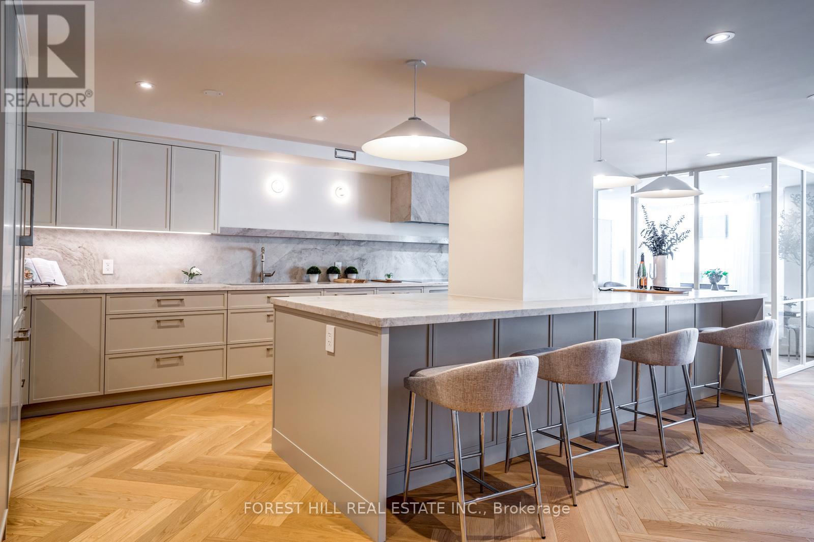 Photo 10 of 1105 1166 Bay Street, Toronto ON