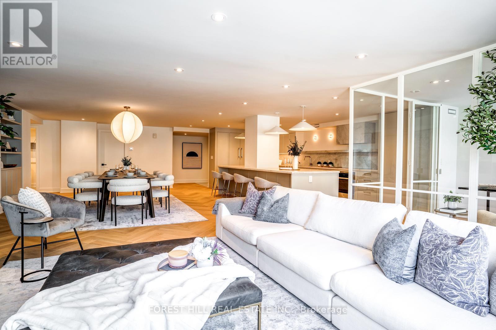 Photo 9 of 1105 1166 Bay Street, Toronto ON