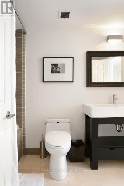 Photo 14 of 507 164 Cumberland Street, Toronto ON